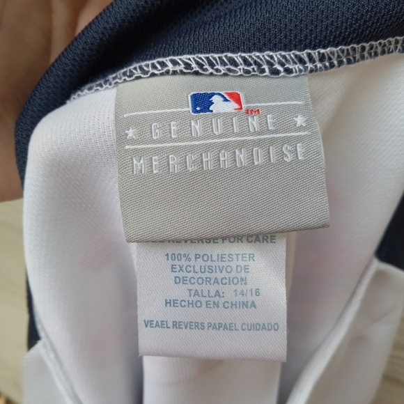 MLB Genuine Merchandise Minnesota Twins Justin Morneau #33 Jersey Size 14/16 - Picture 6 of 9